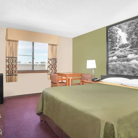 Super 8 By Wyndham Riverton Exterior photo